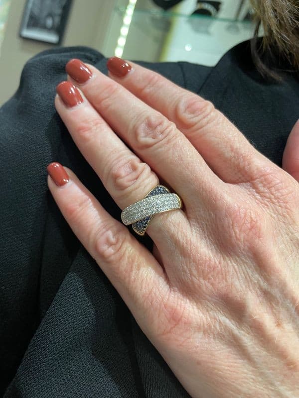 BAGUE ENTRELACÉE SAPHIRS ET DIAMANTS — vue 2