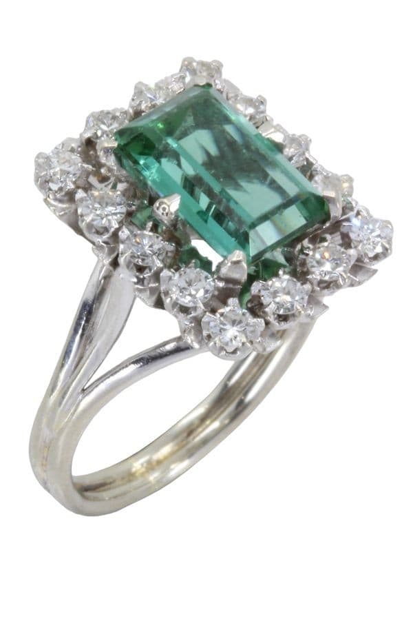 BAGUE ANCIENNE QUARTZ VERT ET DIAMANTS — vue 3