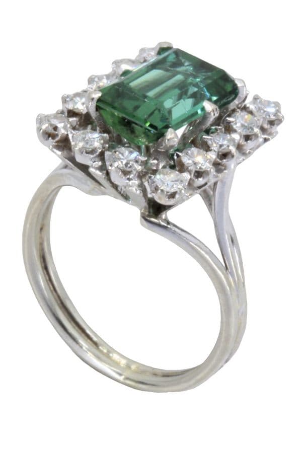 BAGUE ANCIENNE QUARTZ VERT ET DIAMANTS — vue 4