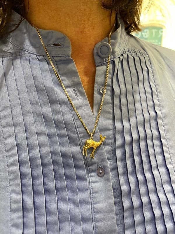 PENDENTIF BICHE — vue 2