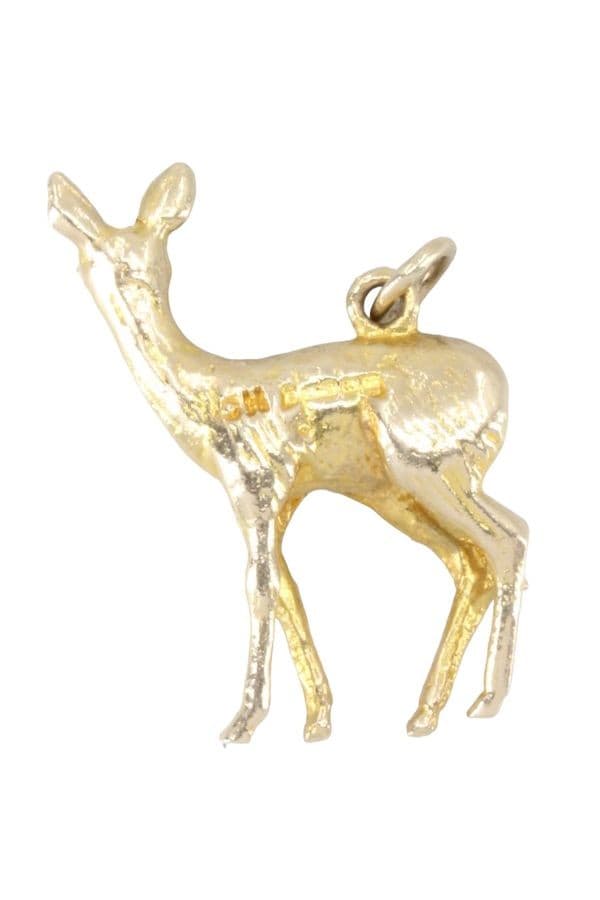 PENDENTIF BICHE — vue 3