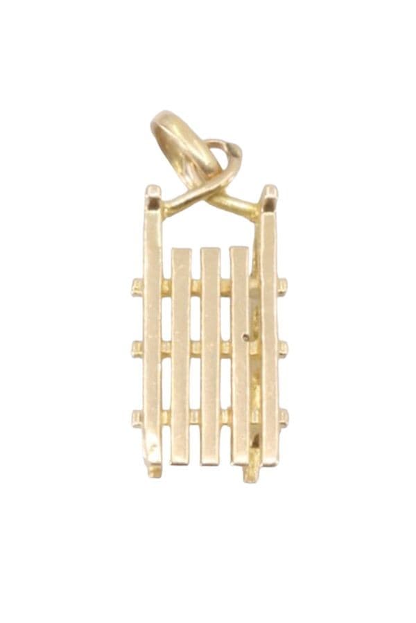 PENDENTIF TRAINEAU — vue 1