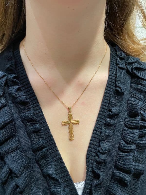 CROIX ANCIENNE AJOURÉE — vue 2