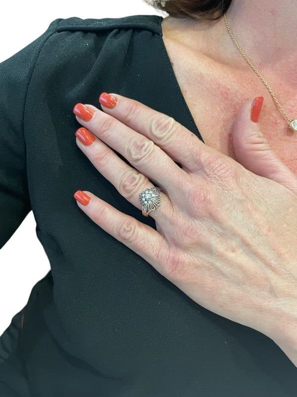 BAGUE FLEUR DIAMANTS ANNÉES 50' — vue 2