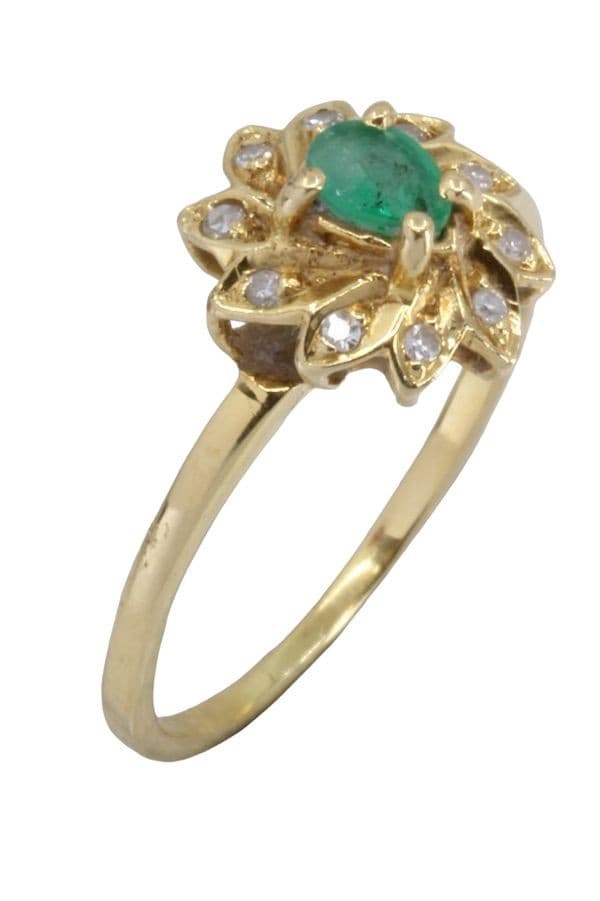 BAGUE MARGUERITE ÉMERAUDE ET DIAMANTS — vue 3