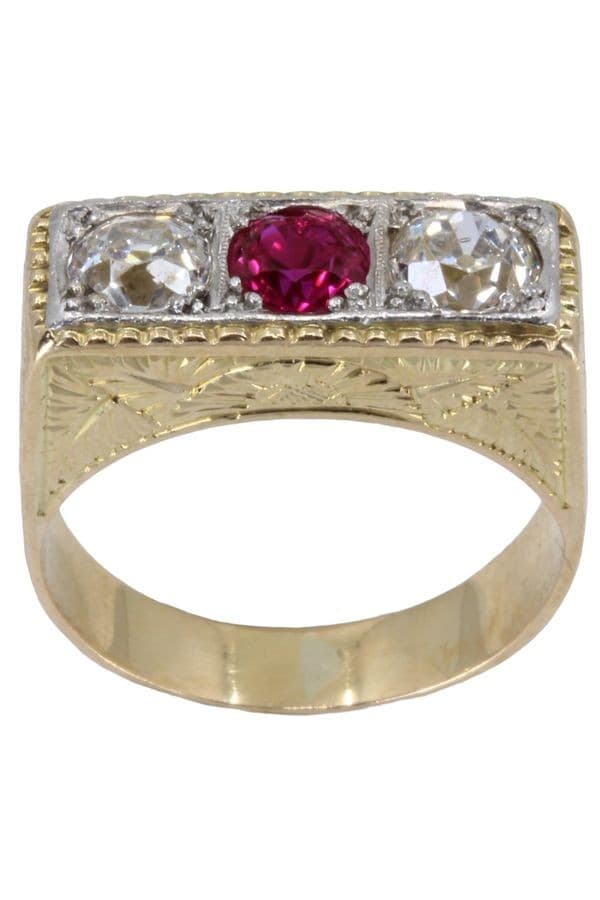 BAGUE ART-DÉCO RUBIS ET DIAMANTS — vue 1