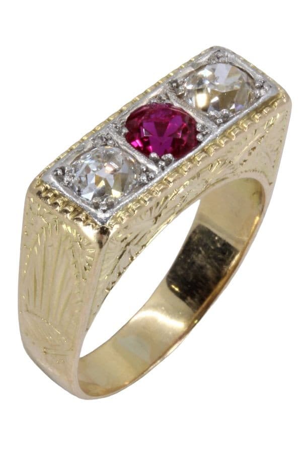 BAGUE ART-DÉCO RUBIS ET DIAMANTS — vue 3
