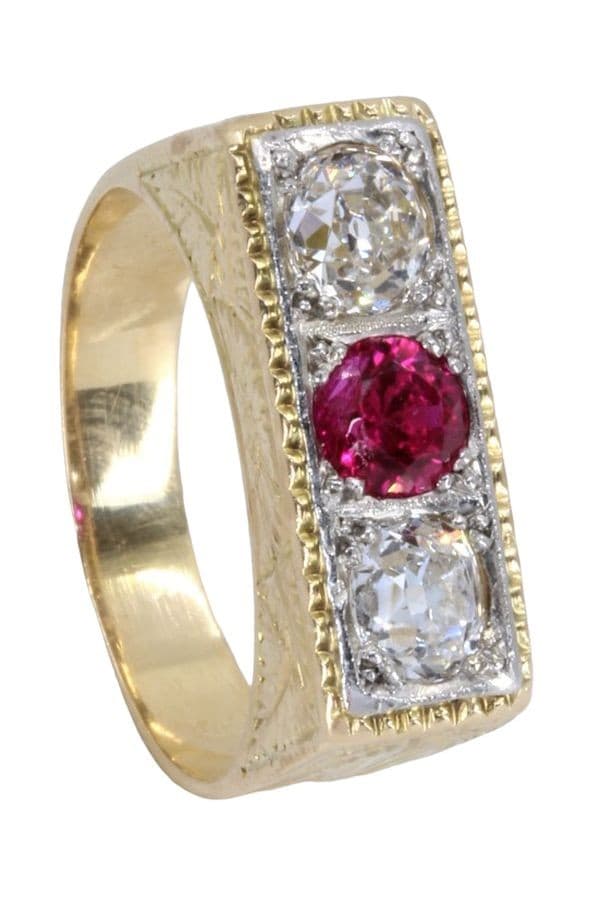 BAGUE ART-DÉCO RUBIS ET DIAMANTS — vue 5