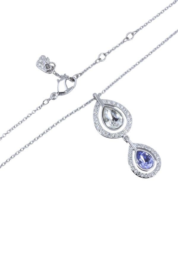 COLLIER SWAROVSKI — vue 3