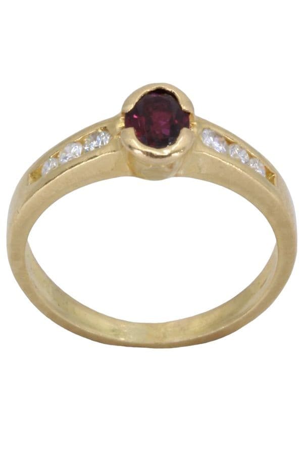 BAGUE MODERNE RUBIS ET DIAMANTS — vue 1