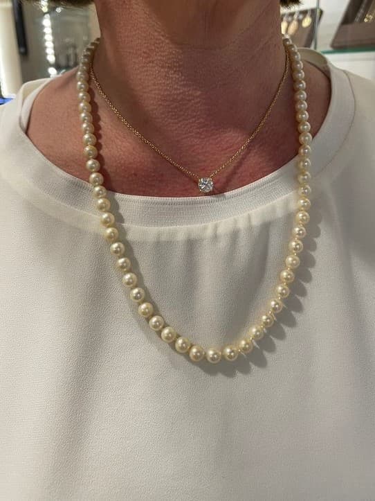 COLLIER DE PERLES — vue 2