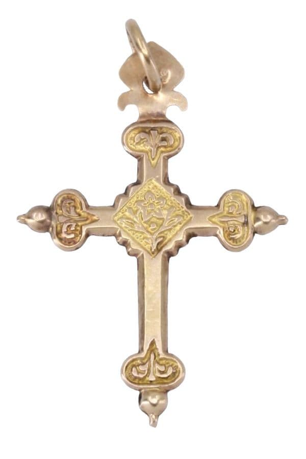 CROIX ANCIENNE — vue 3