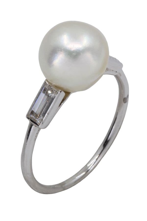 BAGUE PERLE ET DIAMANTS BAGUETTE — vue 3
