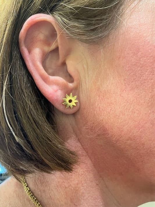 BOUCLES D'OREILLES RUBIS SOLEIL — vue 2