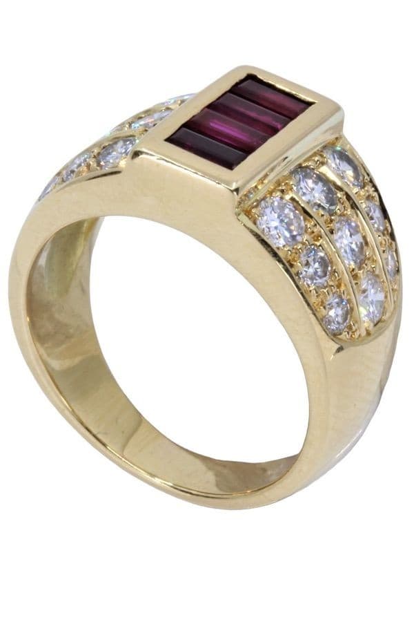 BAGUE MODERNE RUBIS ET DIAMANTS — vue 5