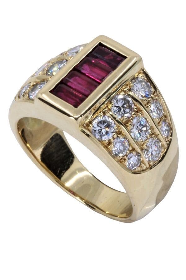 BAGUE MODERNE RUBIS ET DIAMANTS — vue 4