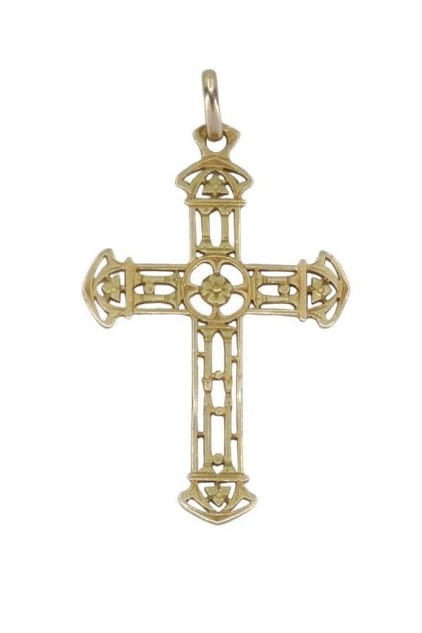 CROIX ANCIENNE AJOURÉE — vue 1