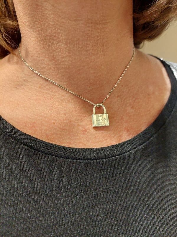 COLLIER CADENAS TIFFANY & CO — vue 2