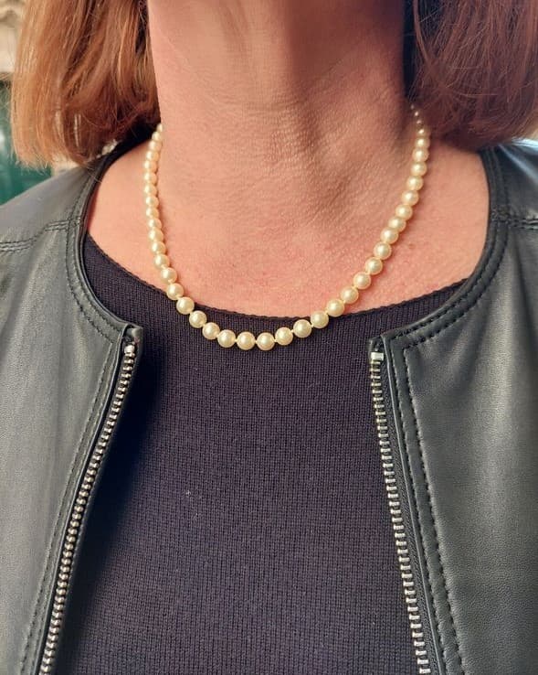 COLLIER DE PERLES — vue 2