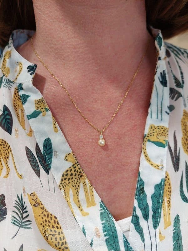 COLLIER MODERNE PERLE ET DIAMANT — vue 2