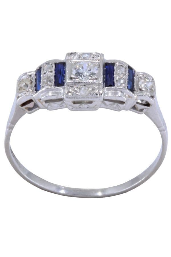 BAGUE SAPHIRS ET DIAMANTS STYLE ART-DÉCO — vue 1