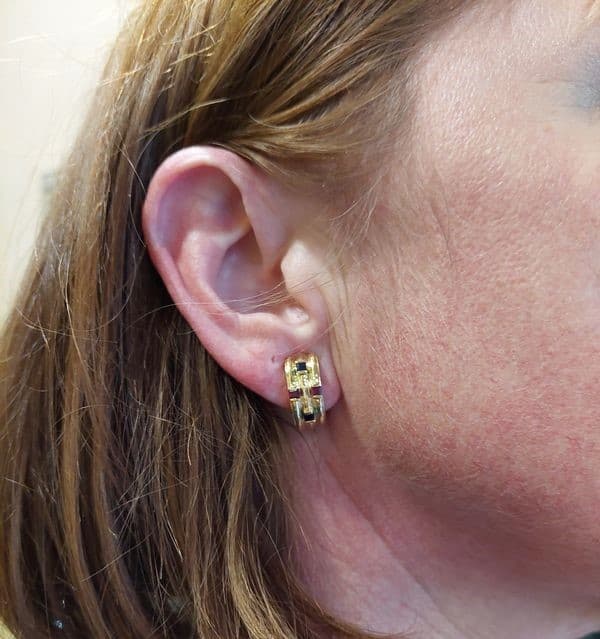 BOUCLES D'OREILLES CLIPS SAPHIRS ET RUBIS — vue 2