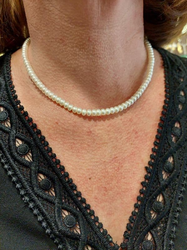 COLLIER DE PERLES — vue 2