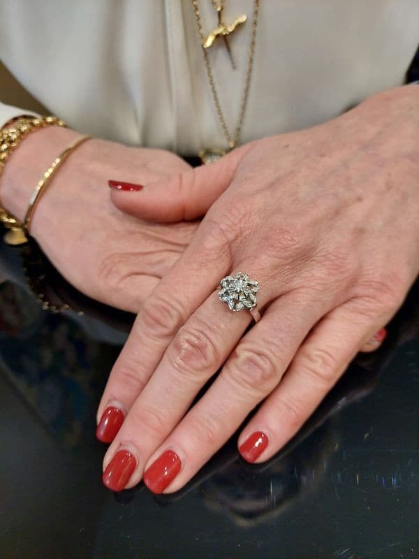 BAGUE FLEUR DIAMANTS ANNÉES 50' — vue 2
