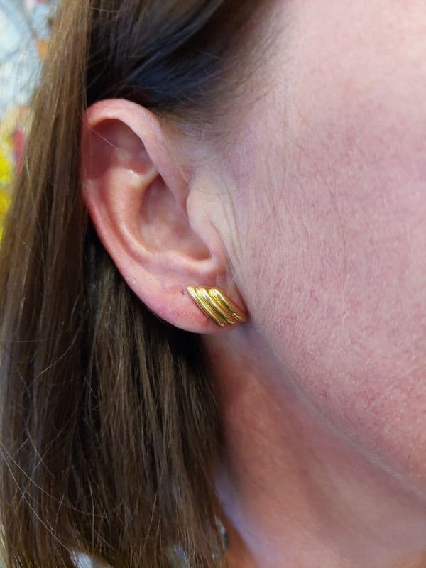 BOUCLES D'OREILLES MODERNE — vue 2