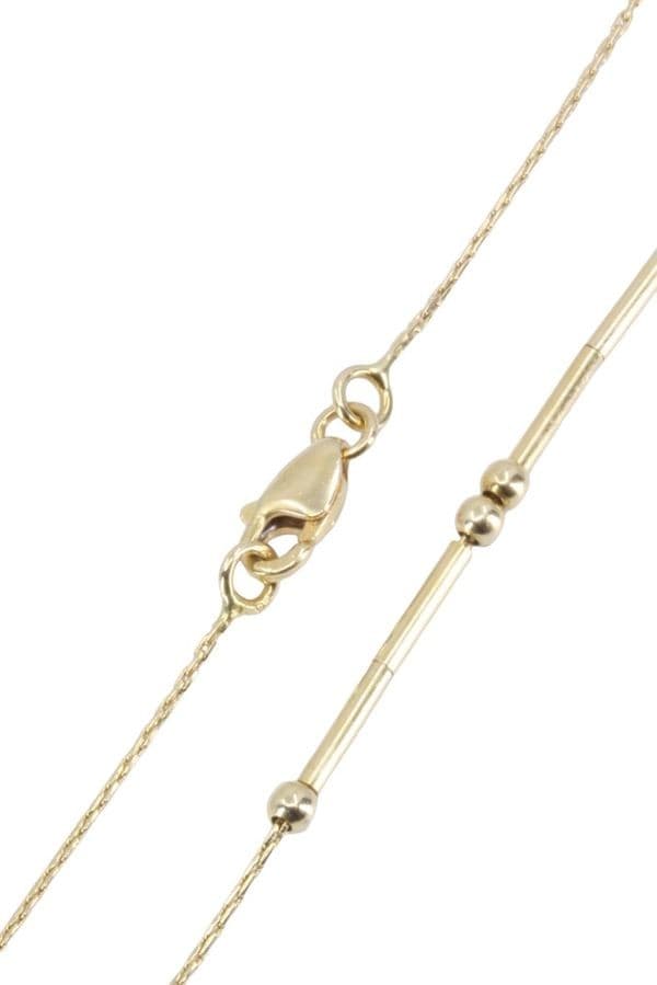 COLLIER MODERNE — vue 3