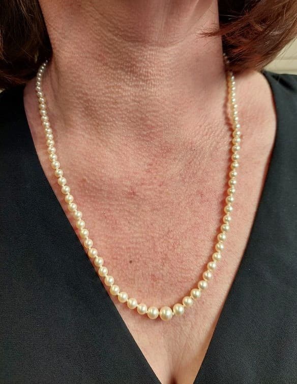 COLLIER DE PERLES EN CHUTE ART-DÉCO — vue 2