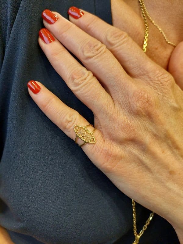 BAGUE MODERNE FILIGRANE — vue 2