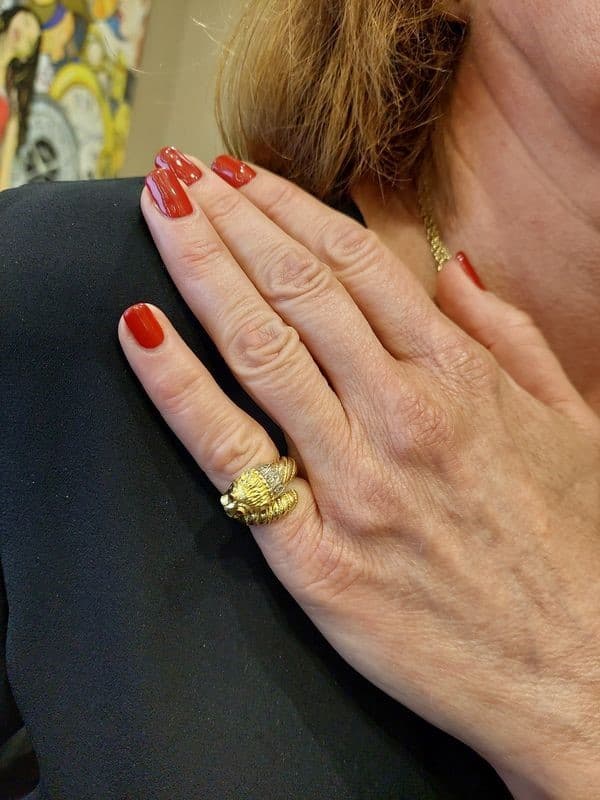 BAGUE LION RUBIS ET DIAMANTS — vue 2