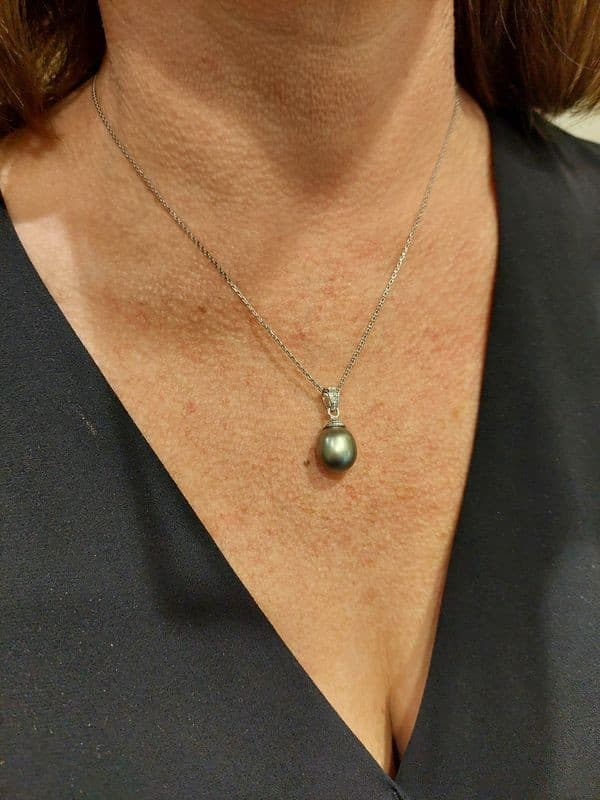 PENDENTIF PERLE DE TAHITI ET DIAMANTS — vue 2