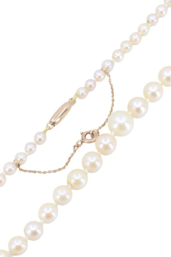 COLLIER DE PERLES EN CHUTE — vue 3
