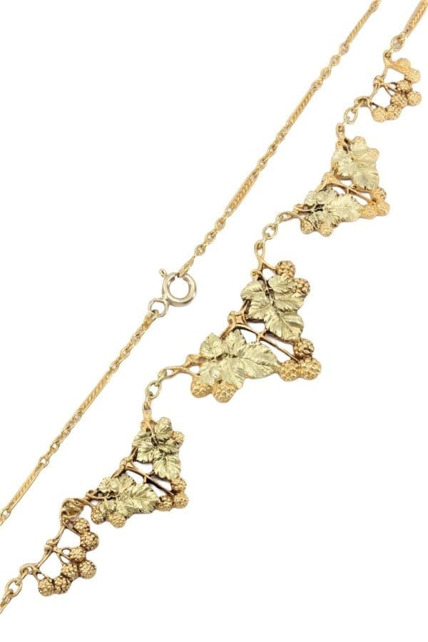 COLLIER COLLERETTE ANCIEN — vue 3