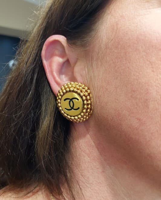 CLIPS SIGNÉS CHANEL — vue 2