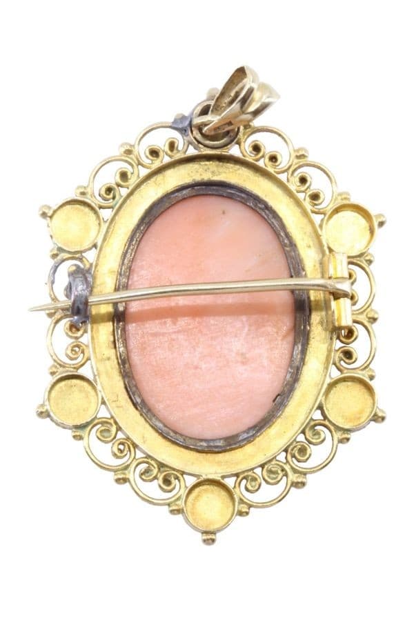 PENDENTIF BROCHE CORAIL ET PERLES — vue 3