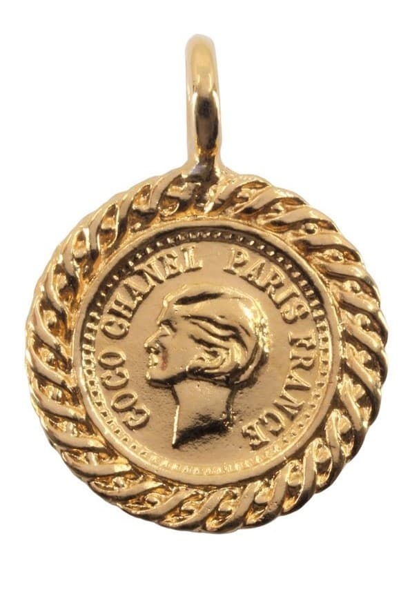 PENDENTIF SIGNÉ CHANEL — vue 3