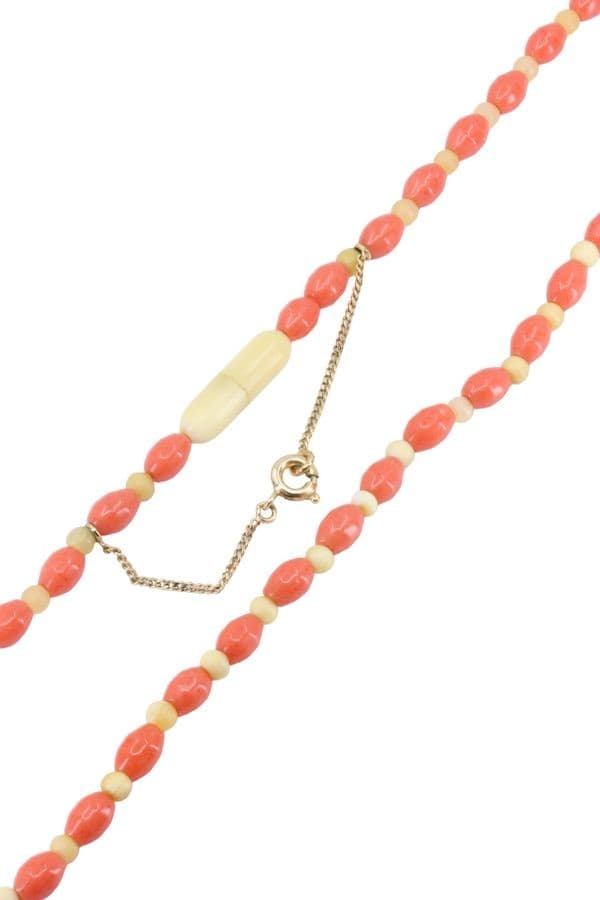 COLLIER ANCIEN EN IVOIRE ET CORAIL — vue 3