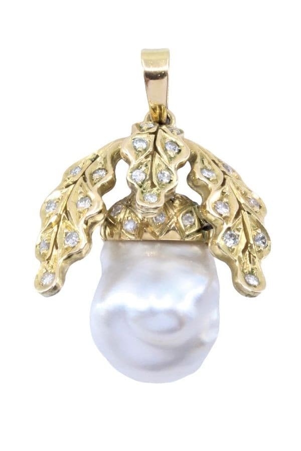 PENDENTIF PERLE BAROQUE ET DIAMANTS — vue 1