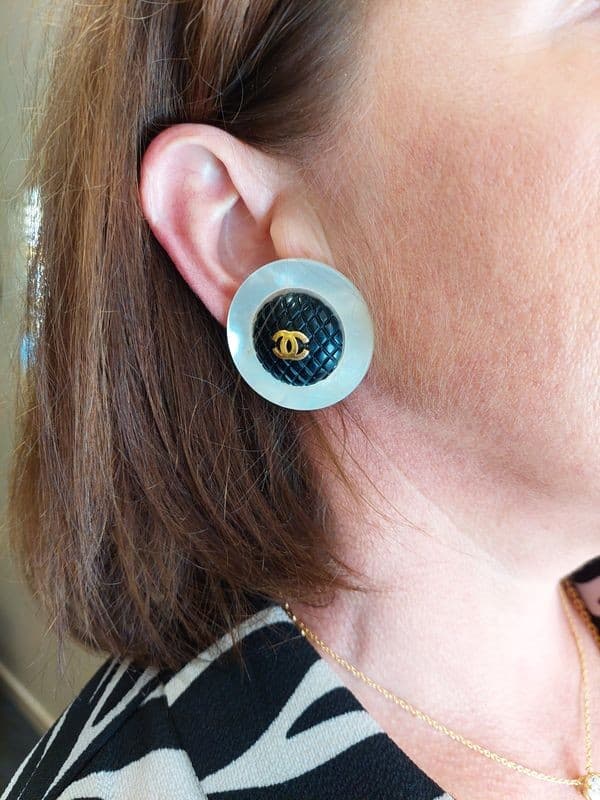 CLIPS SIGNÉS CHANEL — vue 2
