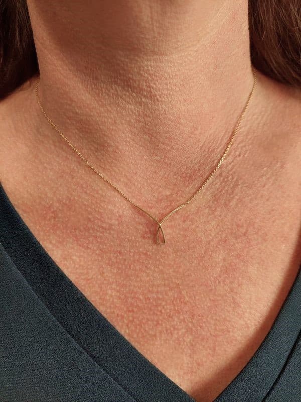 COLLIER MODERNE — vue 2
