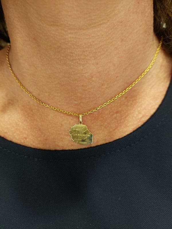 PENDENTIF CARTE REUNION — vue 2