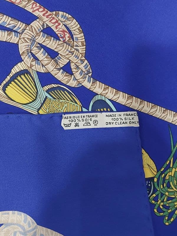 FOULARD "GRANDS FONDS" HERMÈS — vue 6