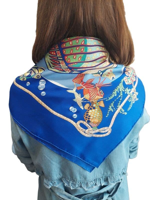 FOULARD "GRANDS FONDS" HERMÈS — vue 2