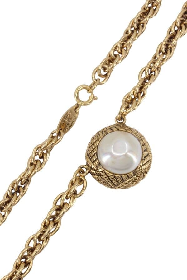 COLLIER SIGNÉ CHANEL — vue 3