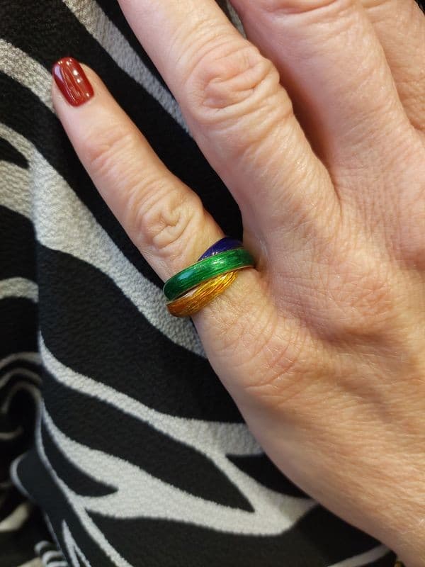 BAGUE VAN CLEEF & ARPELS ÉMAILLÉE — vue 2
