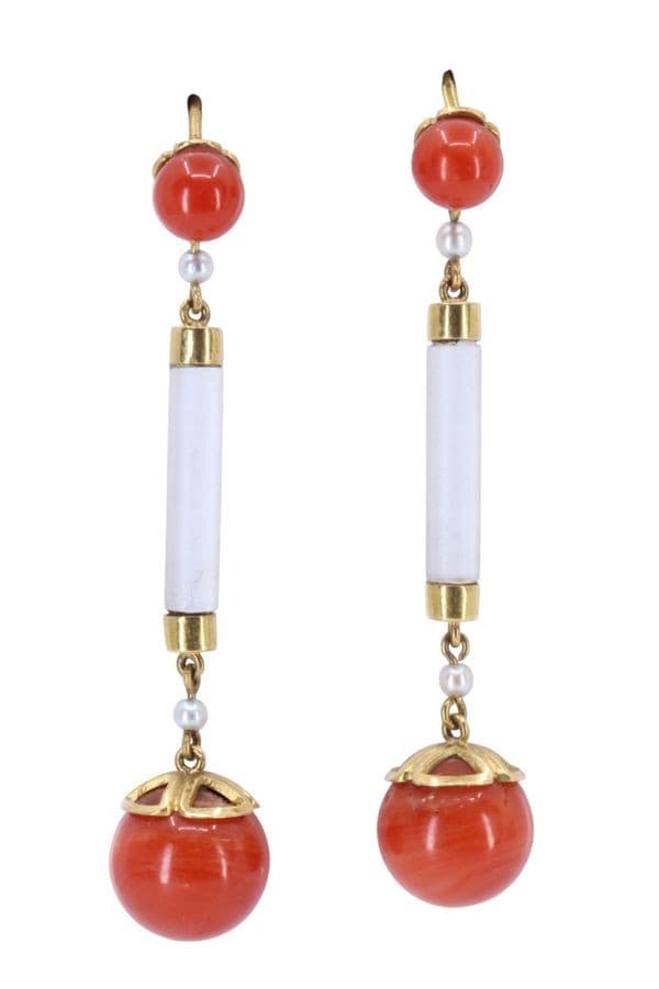 BOUCLES D'OREILLES CORAIL ET PERLES — vue 1