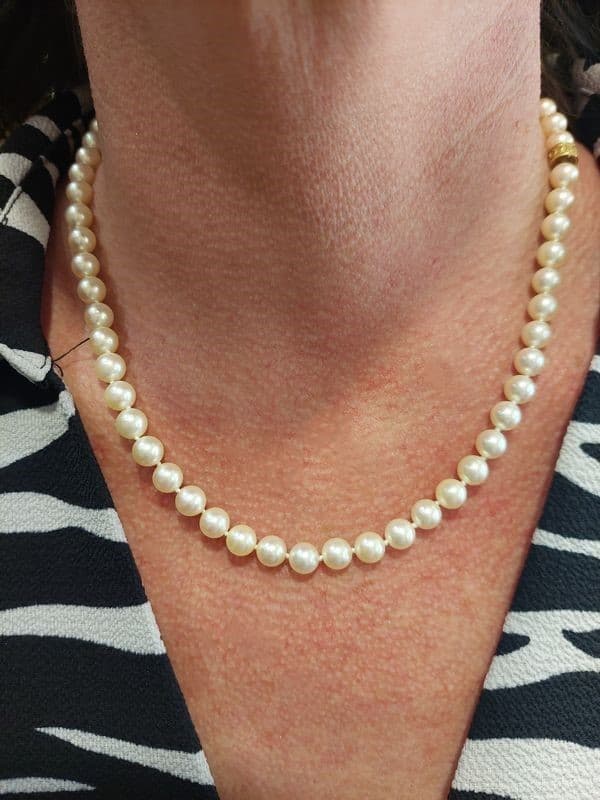 COLLIER SIGNÉ MIKIMOTO — vue 2